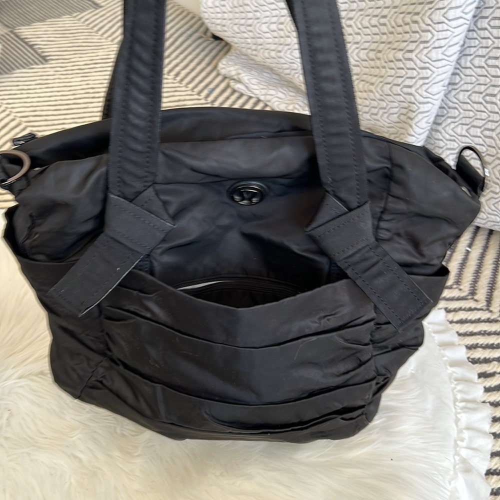 Lululemon workout bag!! - Picture 11 of 16